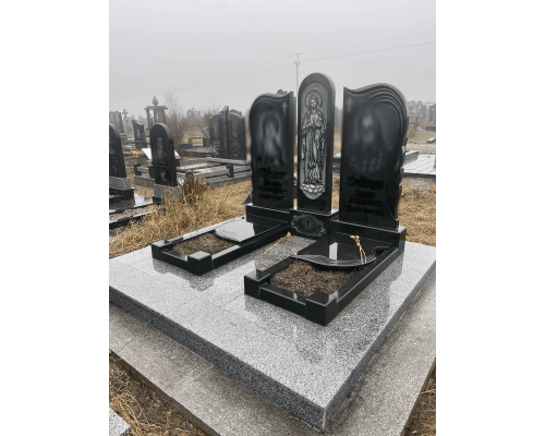 Подвійний пам'ятник 111 Подвійний пам'ятник 111