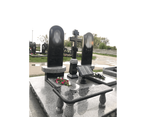 Подвійний пам'ятник 12 Подвійний пам'ятник 12