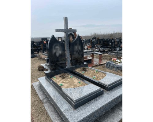 Двойной памятник 98