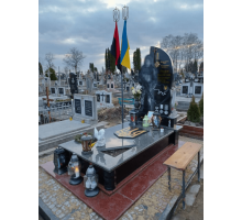 Памятник для военных 86
