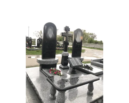 Двойной памятник 12 Двойной памятник 12