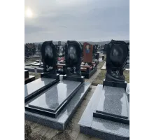 Двойной памятник 59