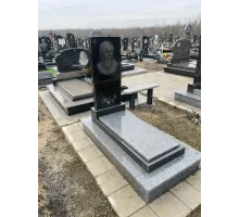 Одинарный памятник 31