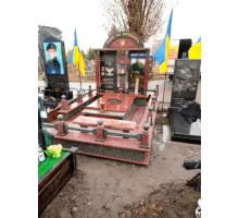 Памятник для военных 73